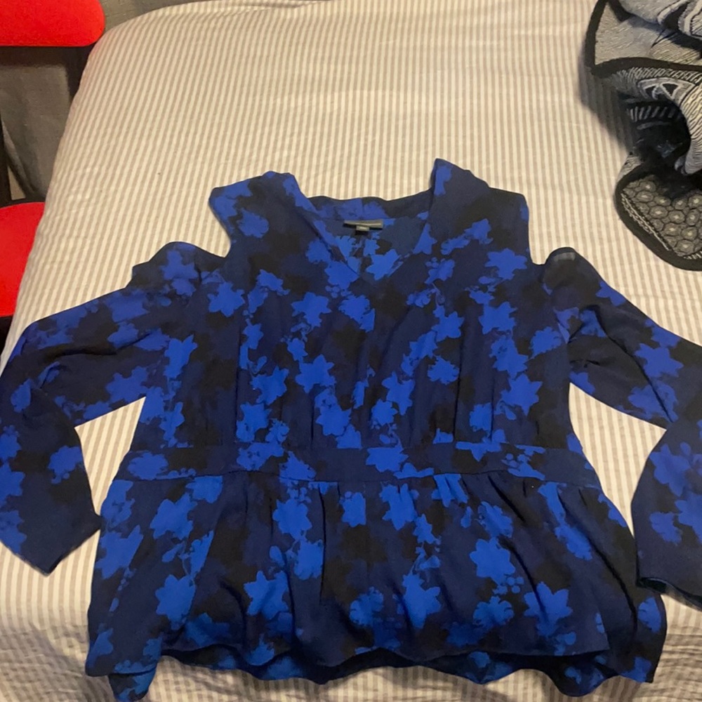 Bold elements shirt